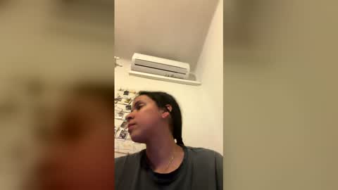 genblan online show from April 4, 7:21 pm