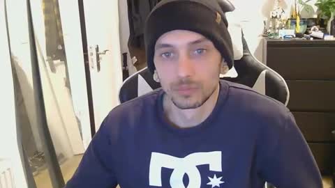 georgek0011 online show from February 13, 7:17 pm