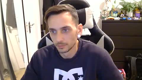 georgek0011 online show from March 18, 1:00 am