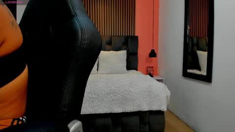 Snapshot of georgina_vega chatting on September 20, 5:43 am Georgina online show from September 20, 5:43 am