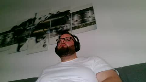 Phil online show from June 19, 3:40 pm