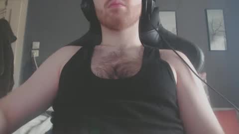 Snapshot of germanyhairyboy chatting on December 2, 1:52 pm germanyhairyboy online show from December 2, 1:52 pm