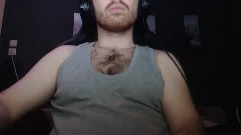 Snapshot of germanyhairyboy chatting on October 27, 12:21 am germanyhairyboy online show from October 27, 12:21 am