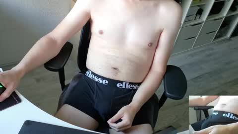 Snapshot of germinator33 chatting on October 9, 8:31 am germinator33 online show from October 9, 8:31 am