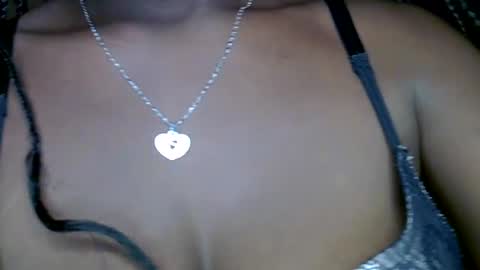 Snapshot of gesh_d chatting on October 8, 9:21 pm gesh_d online show from October 8, 9:21 pm