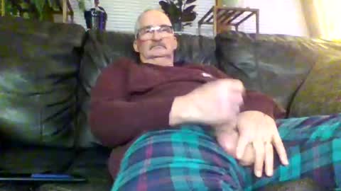 ghost2534 online show from December 1, 10:41 pm