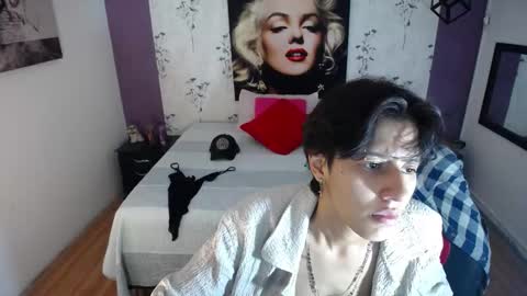 Your Girl  online show from November 22, 3:05 am