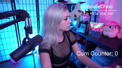 Ghostie online show from August 9, 1:38 am