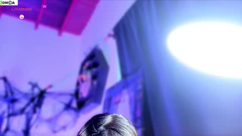 Sara online show from October 8, 10:59 pm