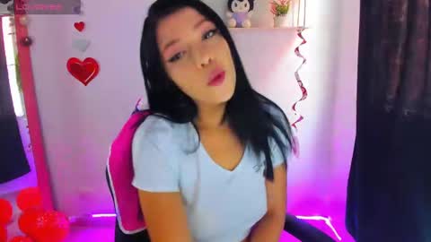 Snapshot of gia_contii chatting on February 25, 4:14 pm giaaaa   online show from February 25, 4:14 pm