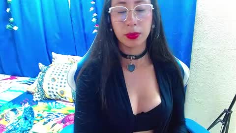Gia  online show from May 2, 11:54 pm