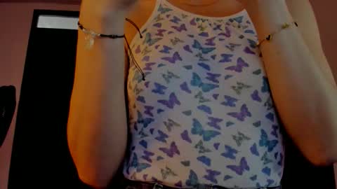 GIA WHITE Independet  online show from February 14, 1:58 pm