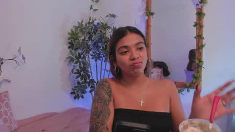 Gia  online show from May 23, 6:37 pm