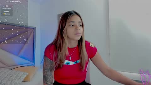 Gia  online show from March 30, 1:55 pm