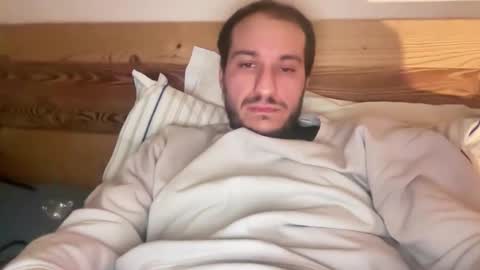 gian22344 online show from December 19, 1:23 am