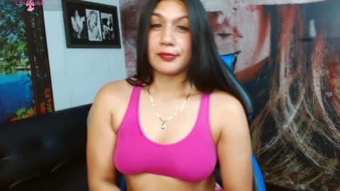 Gigi 3 online show from May 26, 9:32 pm