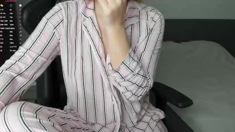 Snapshot of gigihadd chatting on September 28, 6:06 pm gigihadd online show from September 28, 6:06 pm