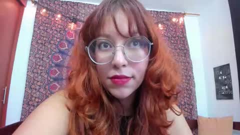 gigimooon online show from December 22, 11:33 pm