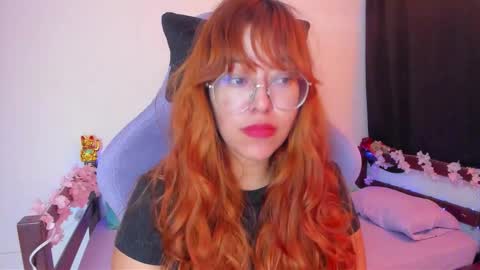 gigimooon online show from November 3, 12:44 am