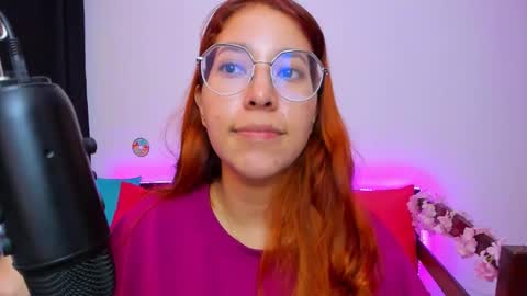 gigimooon online show from September 21, 11:42 pm