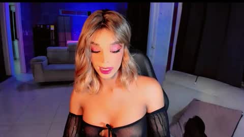 gigitremblay online show from February 13, 1:42 am