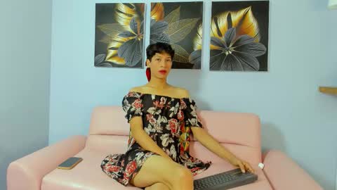 Snapshot of gigy___ chatting on October 17, 12:53 pm gigy___ online show from October 17, 12:53 pm