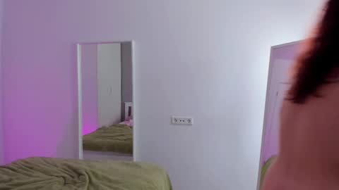 Gin online show from February 21, 12:50 pm