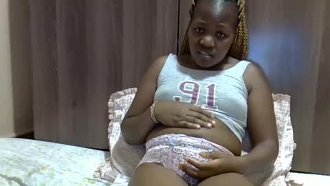 Adiliah online show from December 16, 8:37 pm