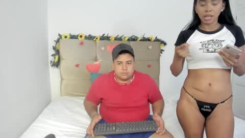 Snapshot of ginelawest chatting on February 27, 2:35 am Gine online show from February 27, 2:35 am