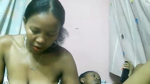 Snapshot of ginette9794 chatting on October 16, 4:39 pm Ginette9794 online show from October 16, 4:39 pm