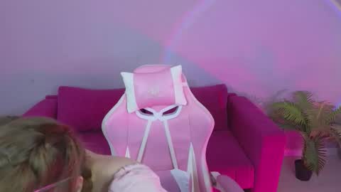 Ginger online show from February 25, 8:18 am