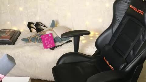 Snapshot of ginger_stay chatting on September 21, 9:52 pm Ginger online show from September 21, 9:52 pm