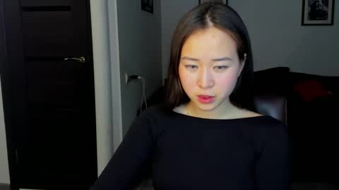 Ginny online show from March 4, 9:43 pm