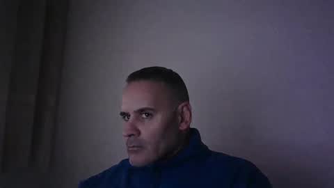 Snapshot of gioshadow chatting on January 3, 12:29 pm gioshadow online show from January 3, 12:29 pm