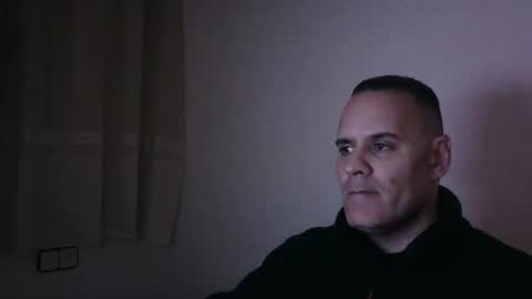 Snapshot of gioshadow chatting on February 24, 7:09 pm gioshadow online show from February 24, 7:09 pm