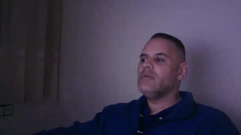 Snapshot of gioshadow chatting on January 24, 9:04 pm gioshadow online show from January 24, 9:04 pm