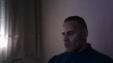 Snapshot of gioshadow chatting on February 14, 12:47 pm gioshadow online show from February 14, 12:47 pm