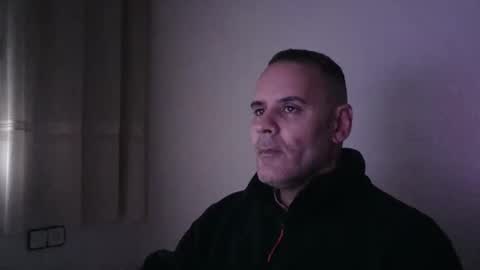 Snapshot of gioshadow chatting on February 22, 9:01 am gioshadow online show from February 22, 9:01 am