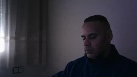 Snapshot of gioshadow chatting on March 9, 10:08 am gioshadow online show from March 9, 10:08 am