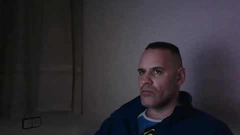 Snapshot of gioshadow chatting on March 8, 11:07 pm gioshadow online show from March 8, 11:07 pm