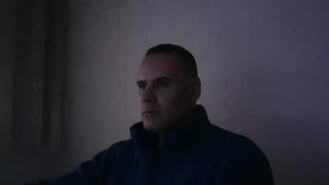 Snapshot of gioshadow chatting on January 18, 11:43 am gioshadow online show from January 18, 11:43 am