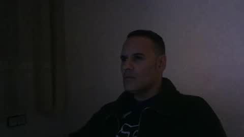 Snapshot of gioshadow chatting on December 7, 6:32 pm gioshadow online show from December 7, 6:32 pm