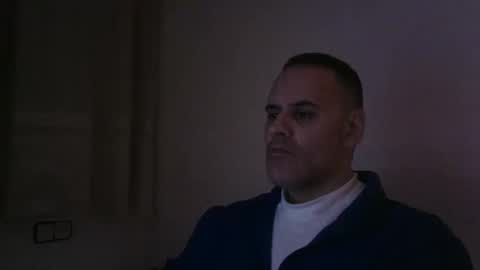 Snapshot of gioshadow chatting on January 22, 7:03 pm gioshadow online show from January 22, 7:03 pm