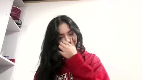 giovanna_oliveria online show from January 6, 10:14 pm