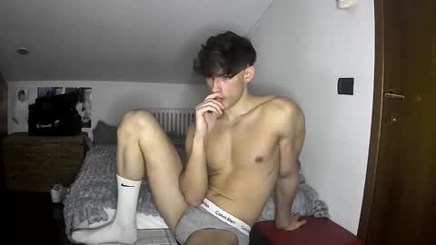 giovyyx online show from November 29, 2:25 pm