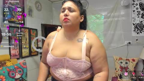 girl_luna_ online show from September 29, 8:08 pm