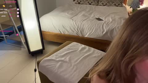 Snapshot of girl_next_door19 chatting on October 24, 4:57 am Sabi ------ online show from October 24, 4:57 am