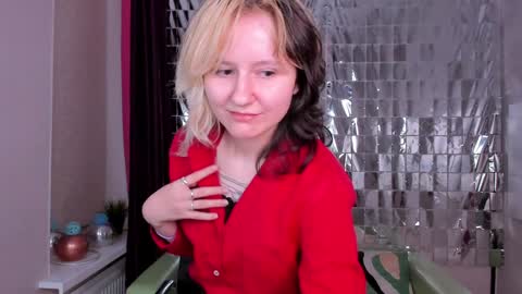girl_next_doorr online show from January 9, 6:57 pm