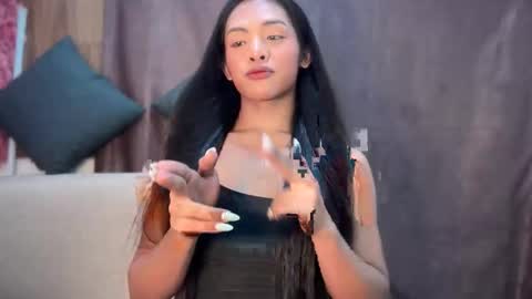 queen ronna online show from October 9, 5:57 am