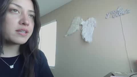 Jasmine online show from April 14, 5:05 pm